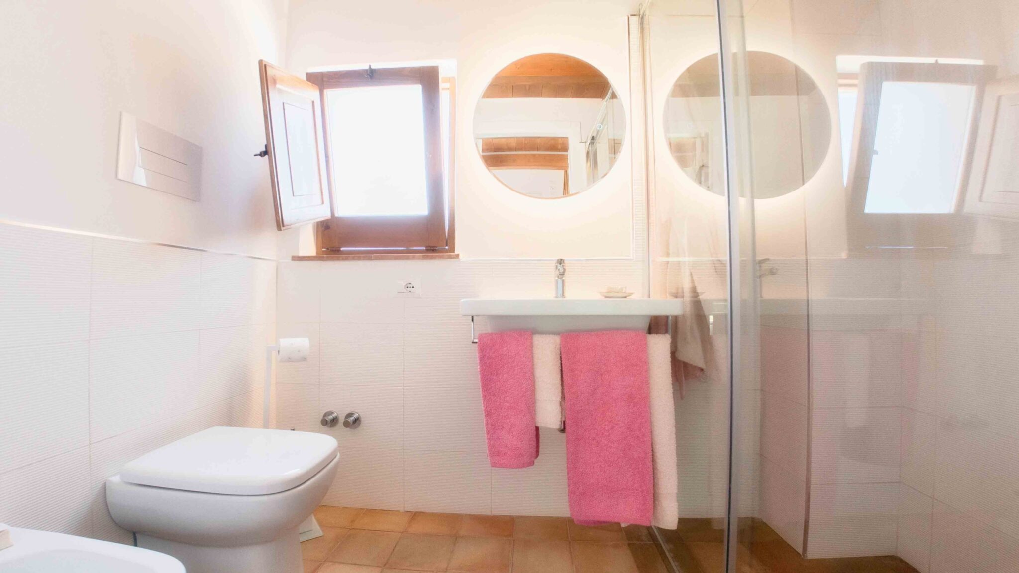 foto del bagno della casa del mandarino di borgo carbone